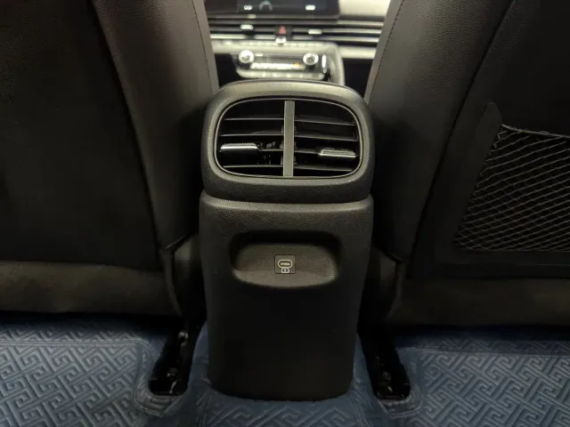 Hyundai Elantra — Фото автомобиля 26