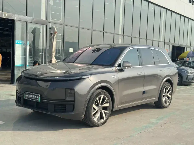 Фотография автомобиля — Li Auto L8