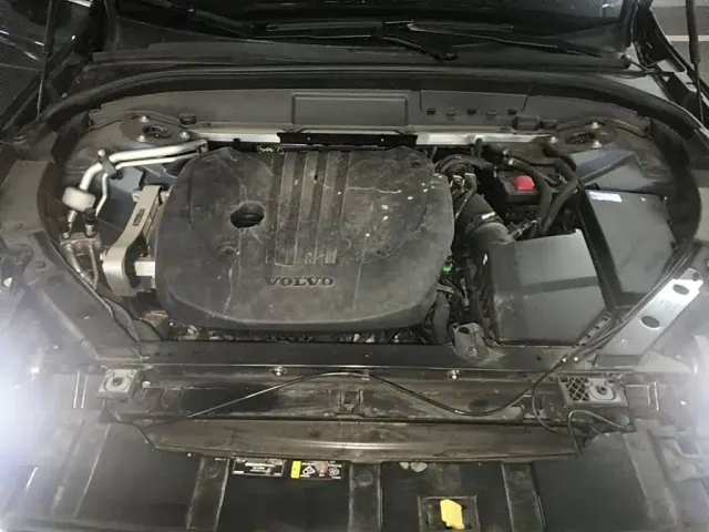 Volvo XC60 — Фото автомобиля 3