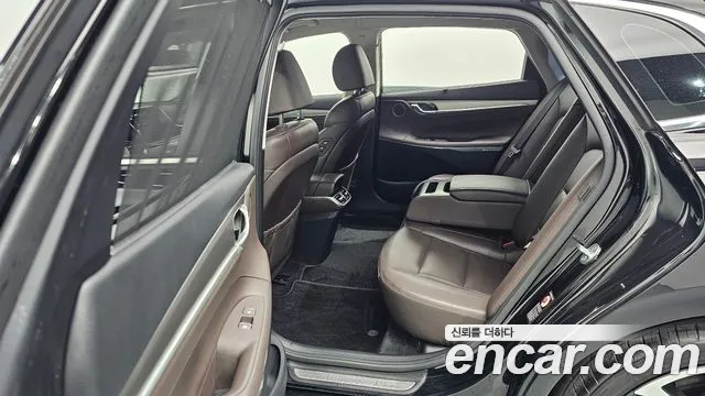 Hyundai Grandeur Новый Grandeur IG — Фото автомобиля 25