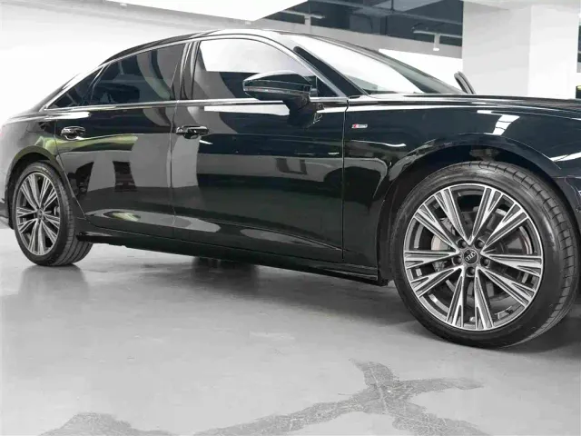 Audi A6L — Фото автомобиля 14