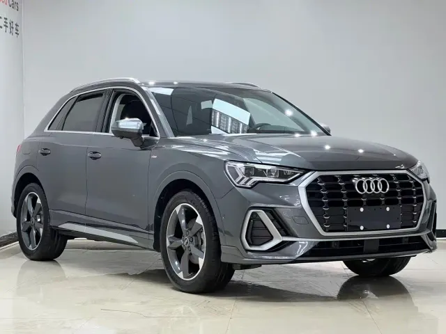 Audi Q3 — Фото автомобиля 3