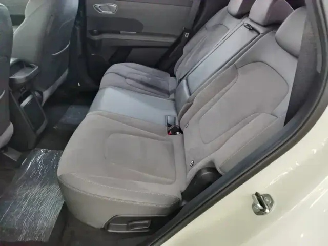 Hyundai ELEXIO — Фото автомобиля 16