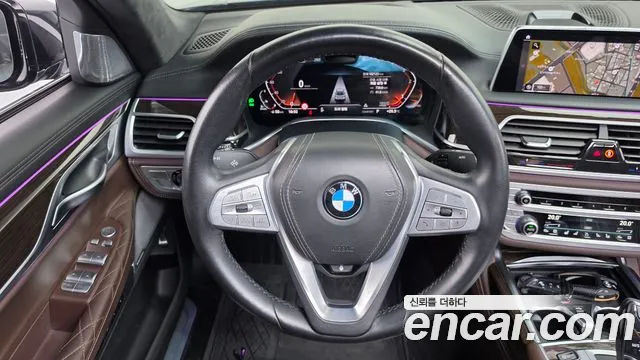 BMW 7 Series — Фото автомобиля 13