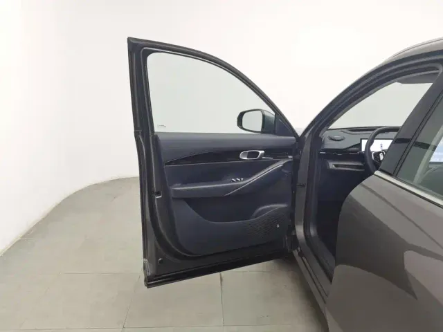 Geely Galaxy E5 — Фото автомобиля 8