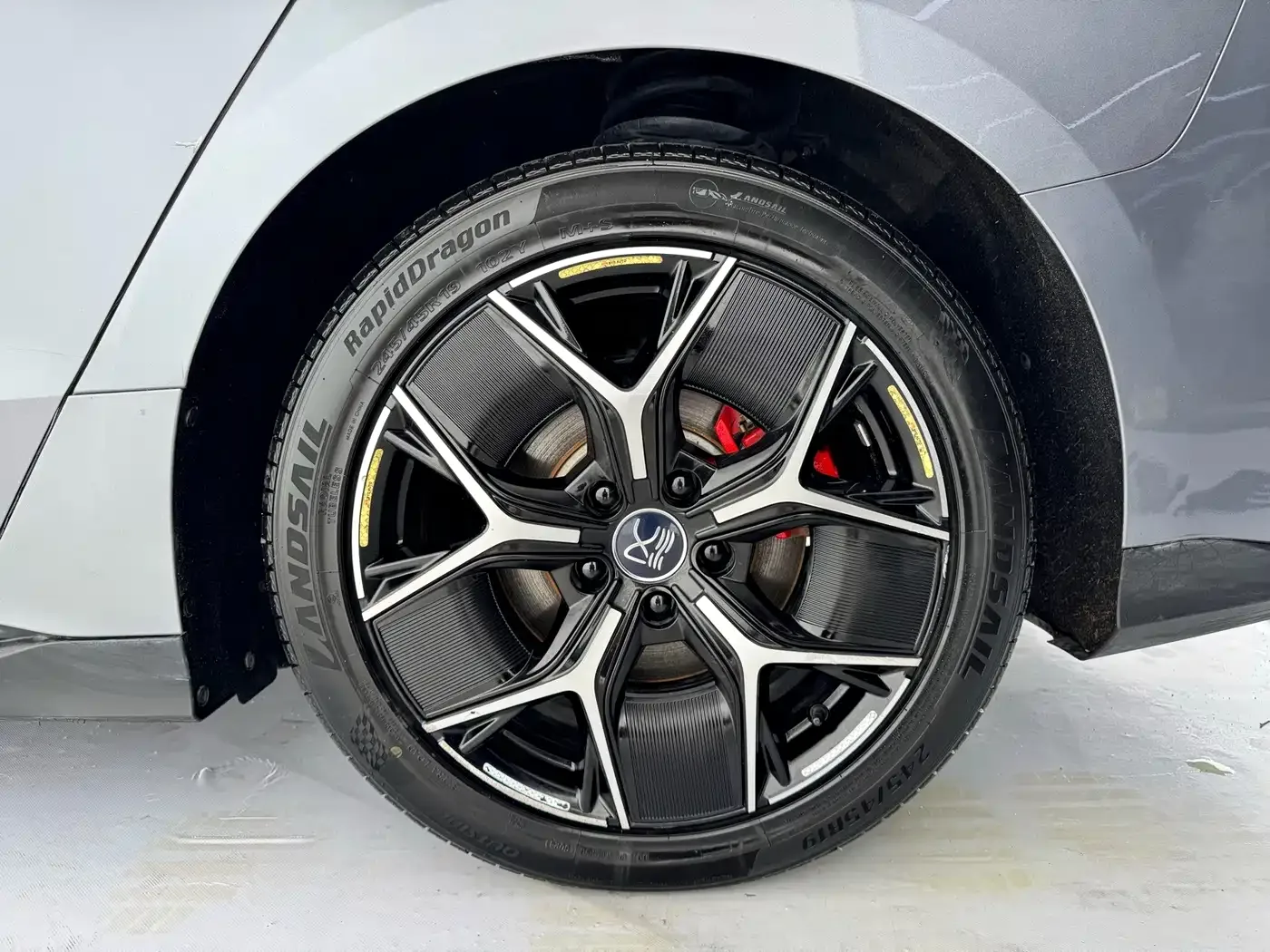BYD Han 2022 EV Genesis Edition 715KM FWD Premium — Фото автомобиля 16