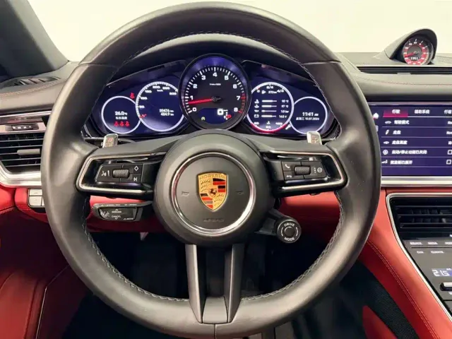 Porsche Panamera — Фото автомобиля 19