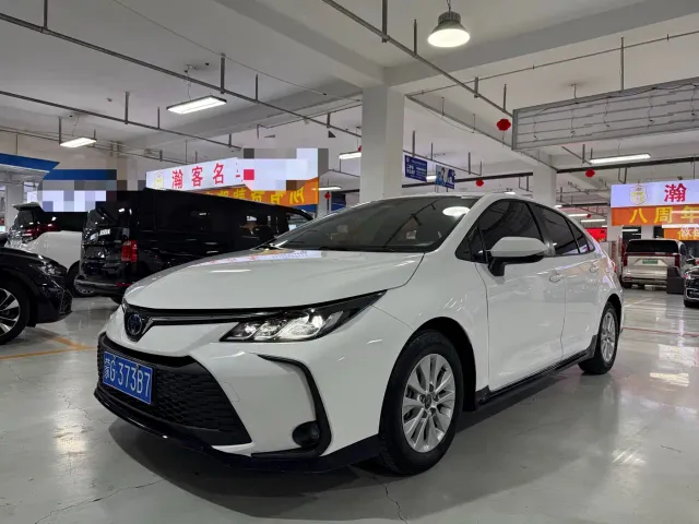 Фотография автомобиля — Toyota Corolla