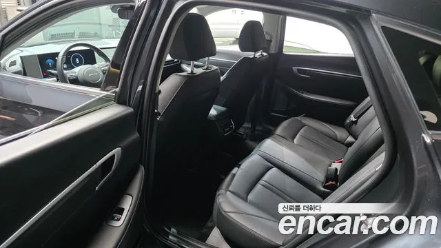Hyundai Sonata Sonata Edge(DN8) 2.0 LPG(Для проката) — Фото автомобиля 26
