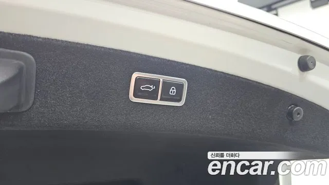 Genesis G80 Бензин 2.5 турбо 2WD — Фото автомобиля 26
