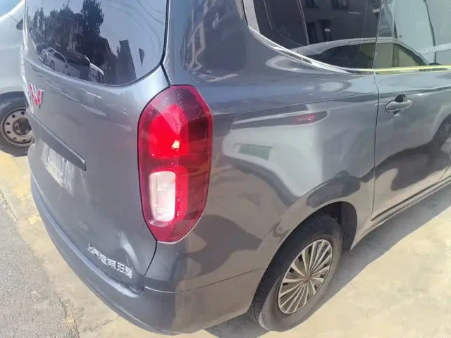 Wuling Hongguang — Фото автомобиля 7