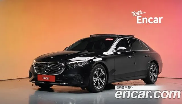 Фотография автомобиля — Mercedes-Benz E-Class