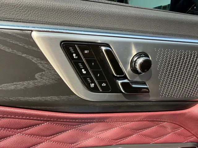 Cadillac CT6 — Фото автомобиля 14