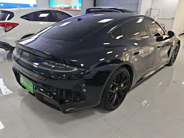 Xiaomi SU7 — Фото автомобиля 6