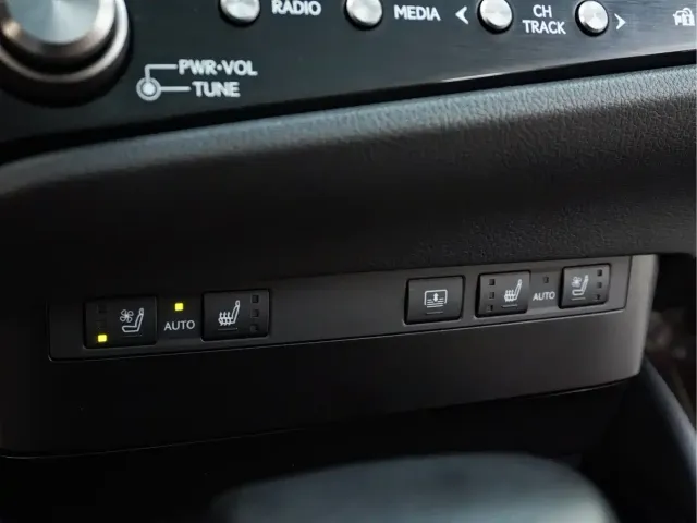 Lexus Lexus ES 2024 200 Premium Edition — Фото автомобиля 16