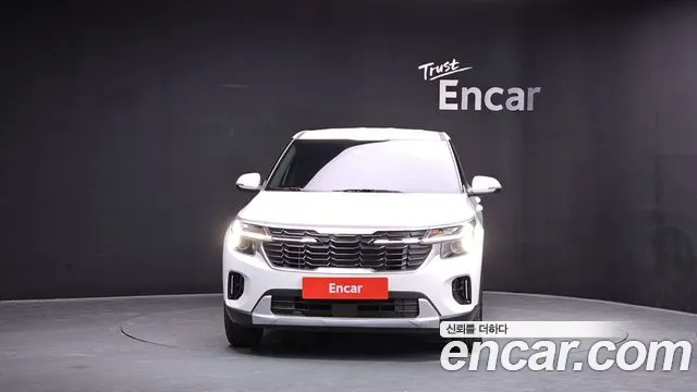 Kia Seltos Новый Seltos Бензин 2.0 2WD — Фото автомобиля 3