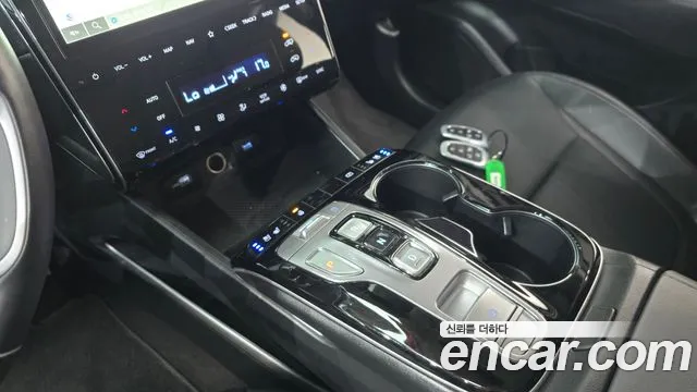 Hyundai Tucson Tucson (NX4) Дизель 2.0 2WD — Фото автомобиля 4