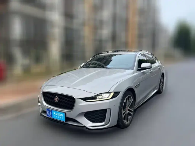 Фотография автомобиля — Jaguar XEL