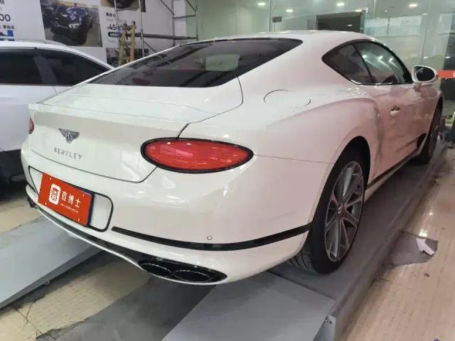 Bentley Continental — Фото автомобиля 4