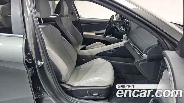 Hyundai Avante CN7 — Фото автомобиля 16