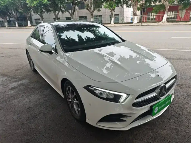 Mercedes-Benz Mercedes-Benz A-Class 2021 A 200 L Sport Sedan Dynamic Type — Фото автомобиля 3