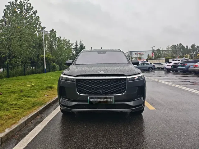 Li Auto ONE — Фото автомобиля 2