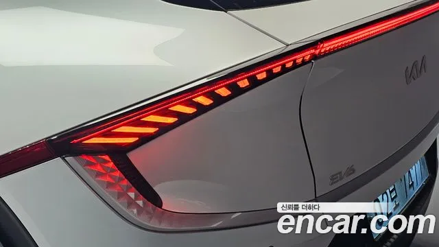 Kia EV6 — Фото автомобиля 8