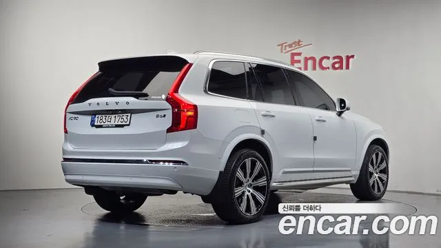 Вольво XC90 — Фото автомобиля 2