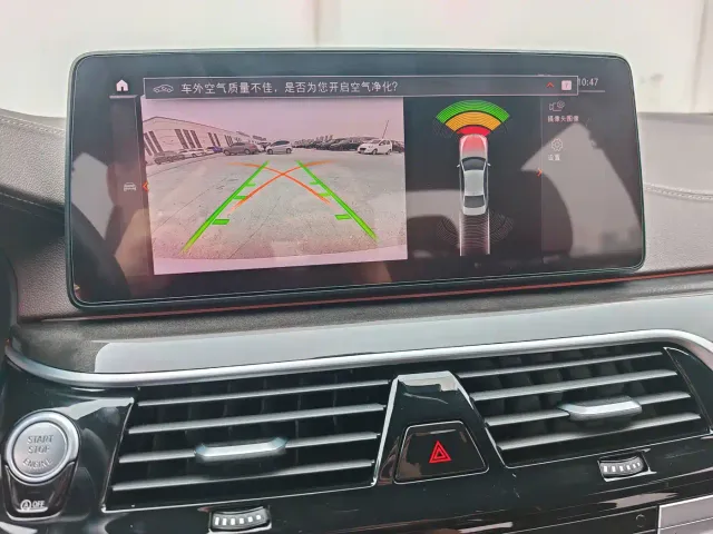 BMW 5 Series — Фото автомобиля 24