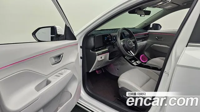 Hyundai Kona SX2 — Фото автомобиля 15