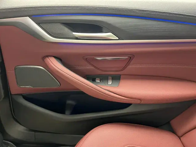 BMW 5 Series — Фото автомобиля 27