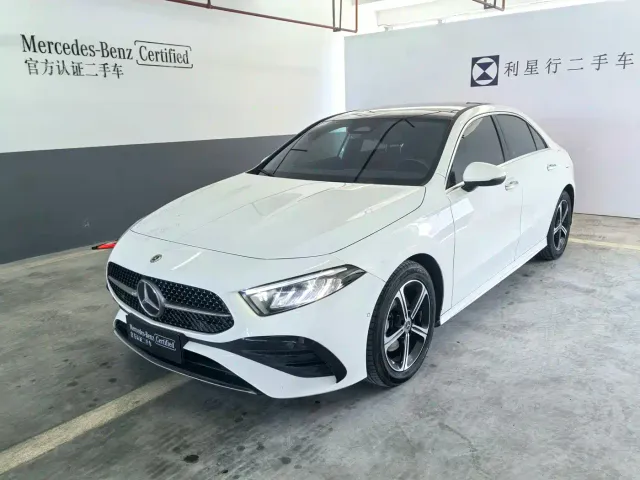 Фотография автомобиля — Mercedes-Benz A-Class