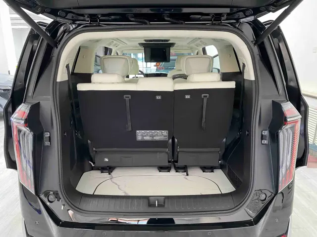 GAC Trumpchi Trumpchi E9 2023 E9 Grandmaster — Фото автомобиля 12