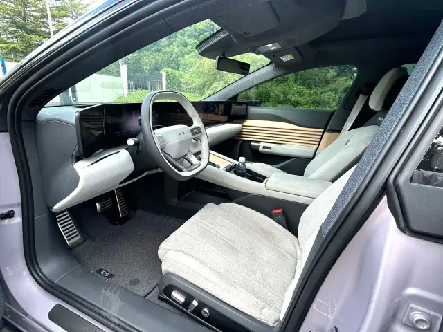 Audi E5 Sportback — Фото автомобиля 4