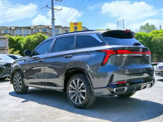 Changan CS75 Plus — Фото автомобиля 6