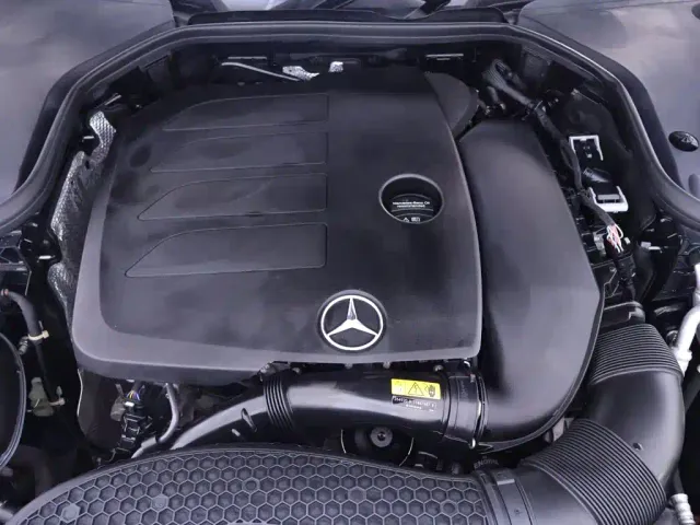 Mercedes-Benz E-Class — Фото автомобиля 24