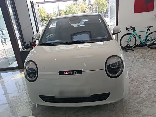 Changan Lumin — Фото автомобиля 2