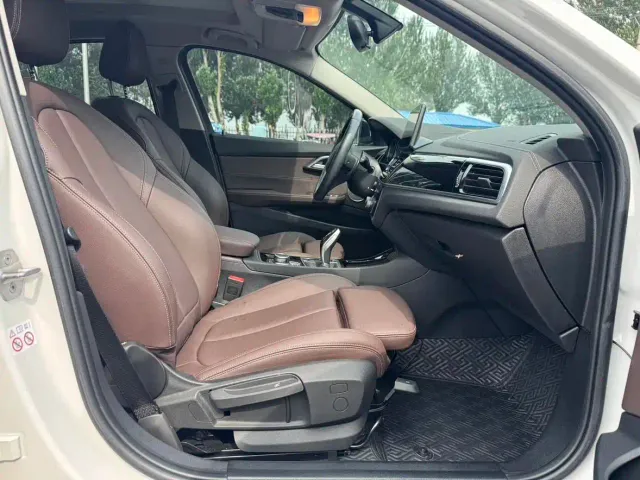 BMW 1 Series — Фото автомобиля 11