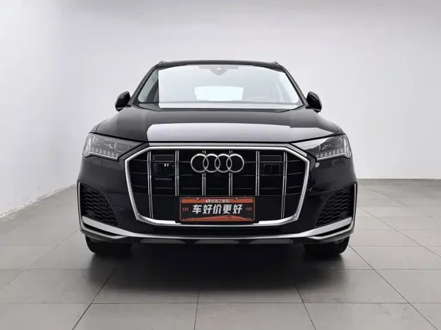Audi Q7 — Фото автомобиля 3
