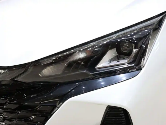 Dongfeng Yixuan — Фото автомобиля 7