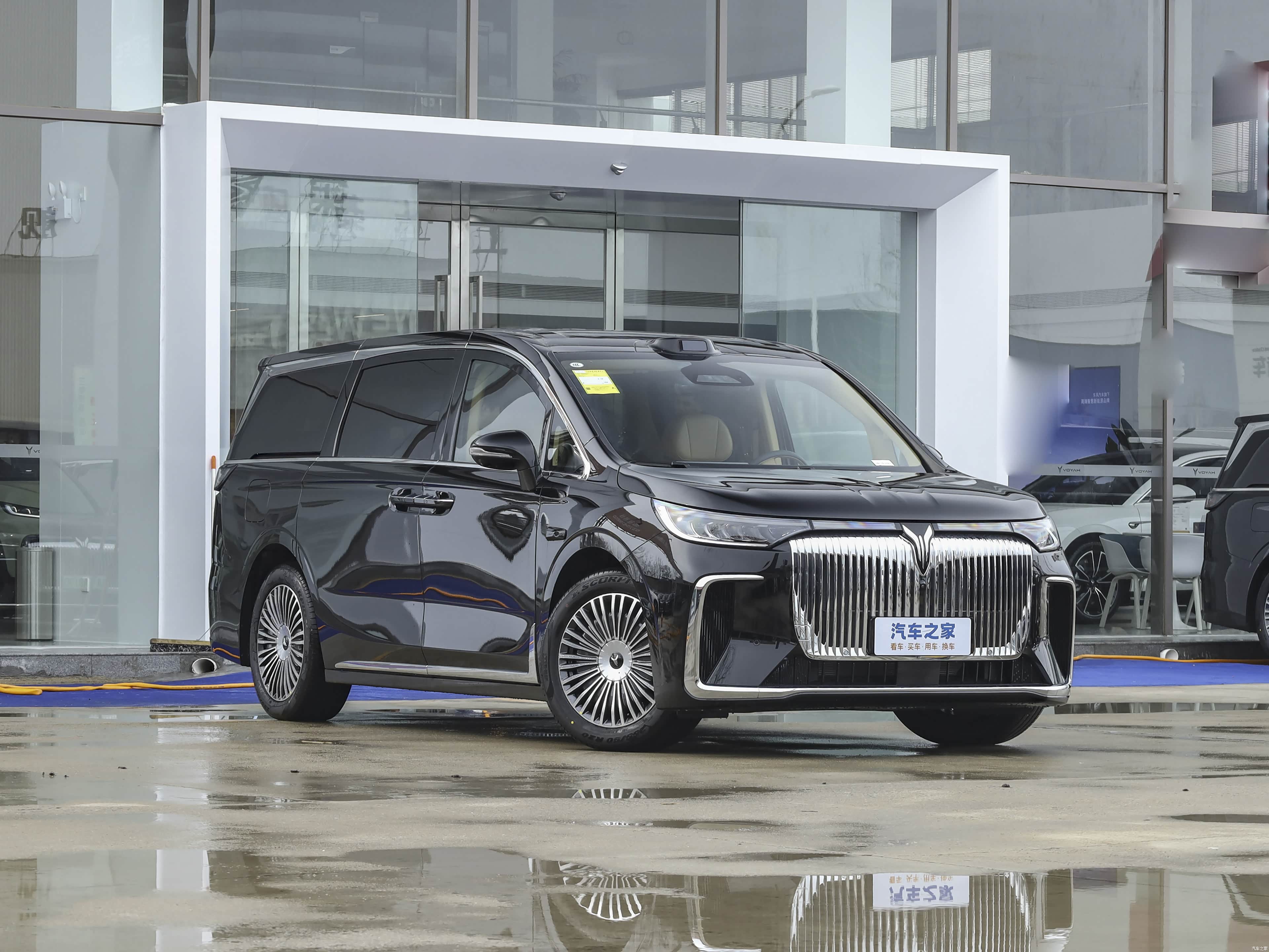 VOYAH Dream Qiankun Ultra PHEV — Фото автомобиля 3