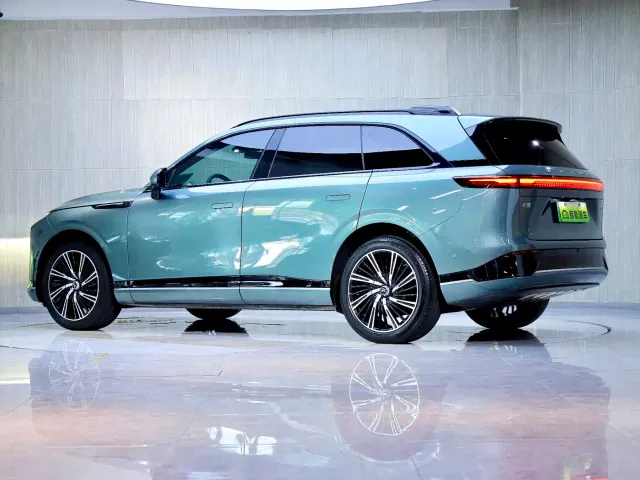 Xpeng G9 — Фото автомобиля 4