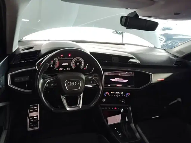 Audi Q3 — Фото автомобиля 9