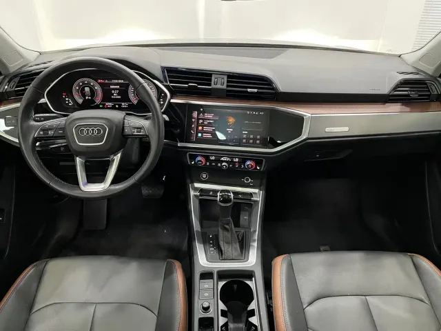 Audi Q3 — Фото автомобиля 6