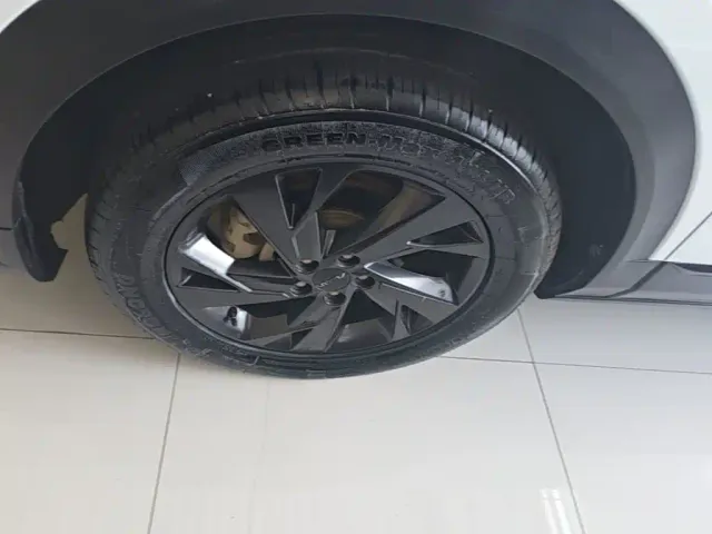 Dongfeng Fengshen AX7 — Фото автомобиля 22