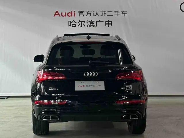 Audi Q5L — Фото автомобиля 3