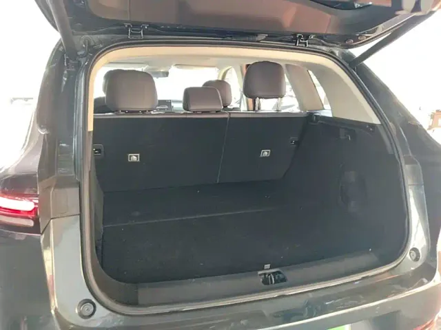 Leapmotor C10 — Фото автомобиля 18