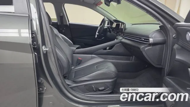 Hyundai AVANTE Новый Avante (CN7) — Фото автомобиля 26