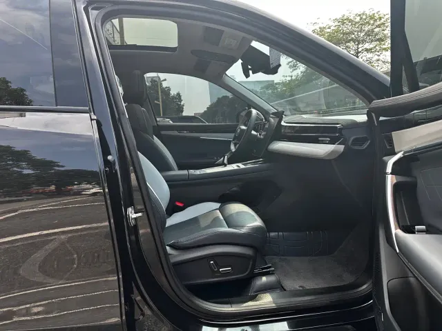 Geely Boyue L — Фото автомобиля 10