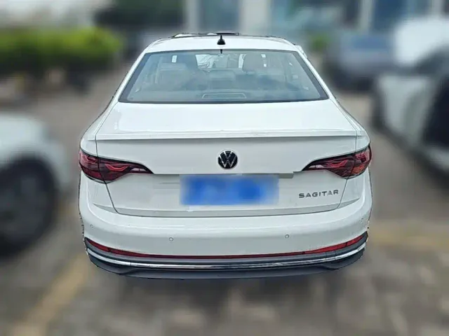 Volkswagen Sagitar — Фото автомобиля 9